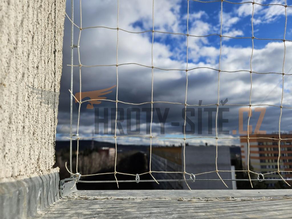 Hroty-Sítě: Profesionální montáž ochrany proti ptactvu. Hroty-Sítě: Profesionální montáž ochrany proti ptactvu.